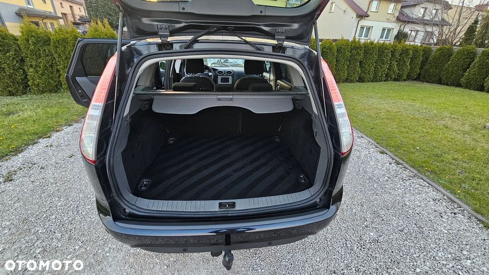 Ford Focus 2.0 TDCi DPF Ghia - 32
