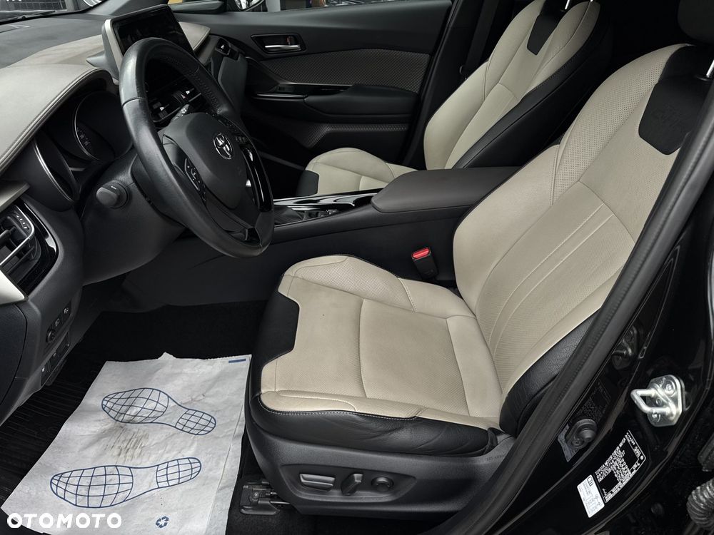 Toyota C-HR 2.0 Hybrid Executive - 13