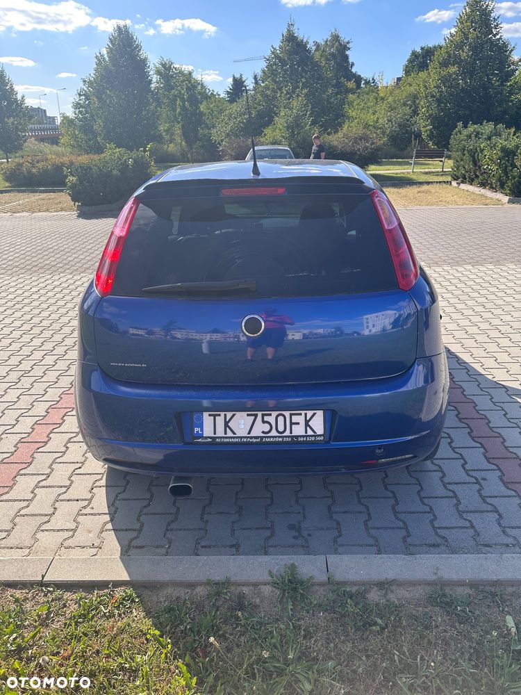 Fiat Grande Punto - 6