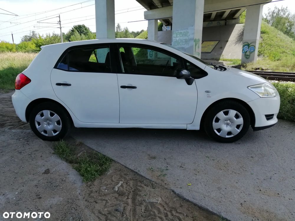 Toyota Auris 1.4 VVT-i Luna - 8