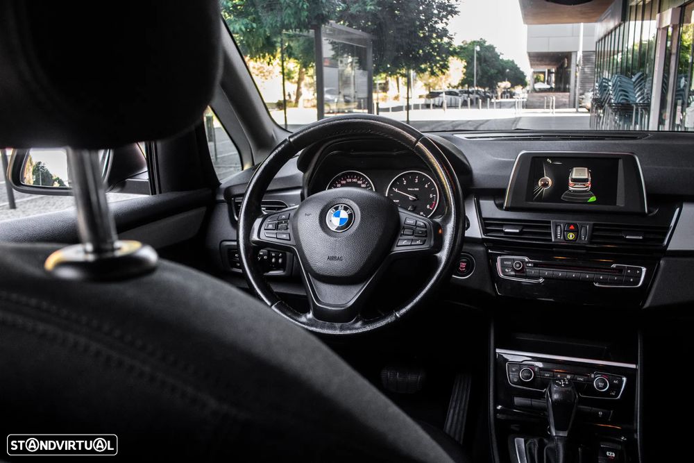 BMW 216 Gran Tourer d Aut. - 32