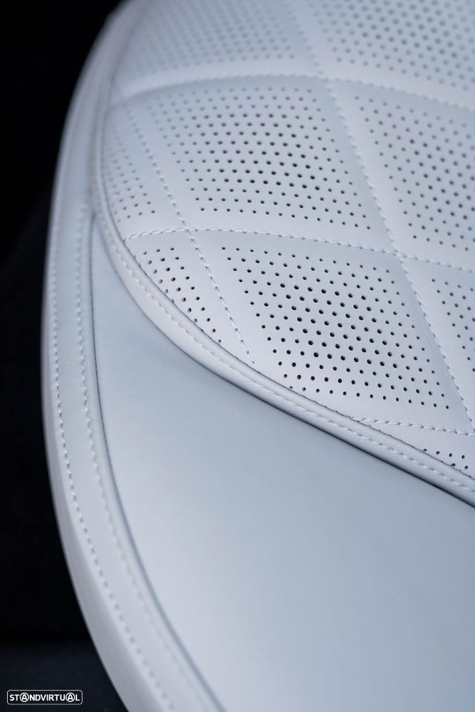 Mercedes-Benz E 300 - 47