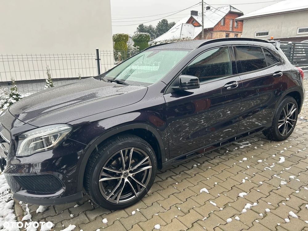 Mercedes-Benz GLA 200 7G-DCT Style - 1