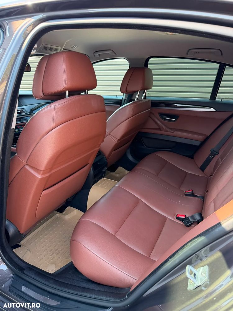 BMW Seria 5 530d xDrive - 10