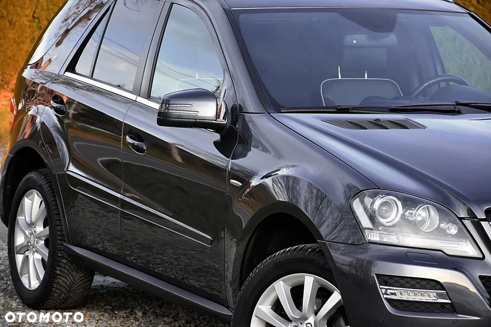 Mercedes-Benz ML 350 CDI 4Matic 7G-TRONIC DPF Grand Edition - 8