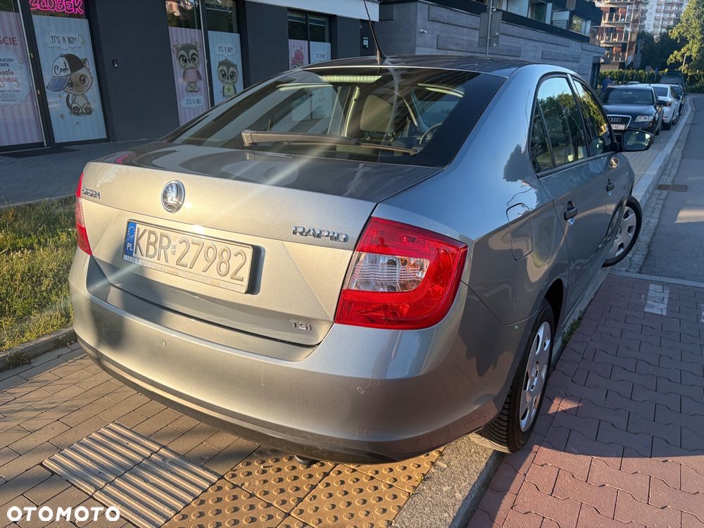 Skoda RAPID 1.2 TSI Cool Edition - 9