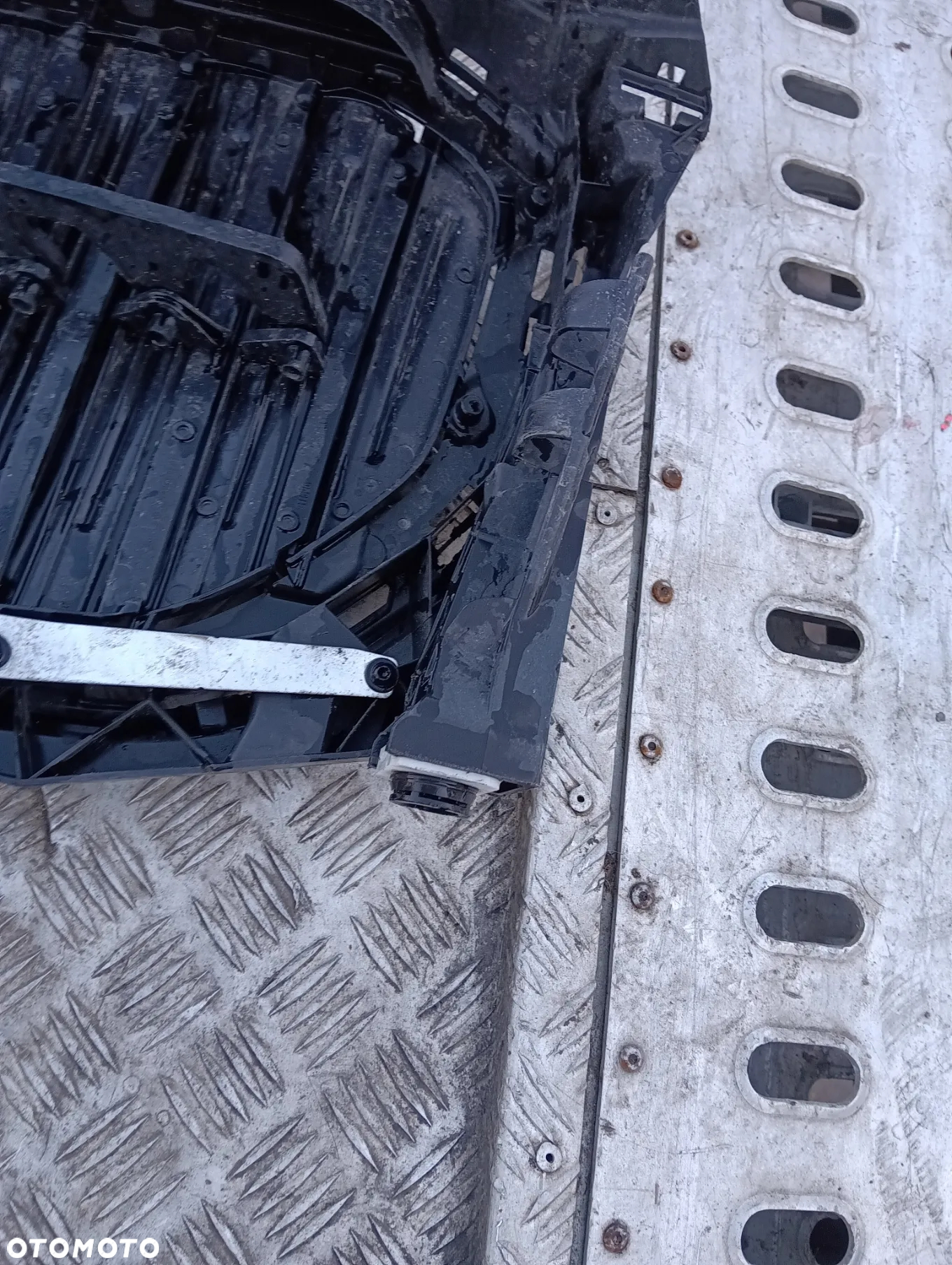 bmw x6 g06 x7 g07 roleta wlot powietrza atrapa zaluzja silniczek 226775-10 226775 - 21