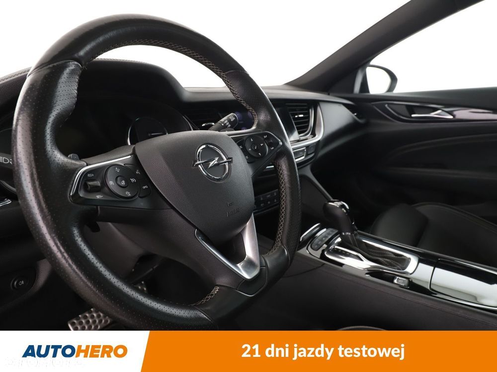 Opel Insignia 2.0 CDTI 4x4 GSi S&S - 11