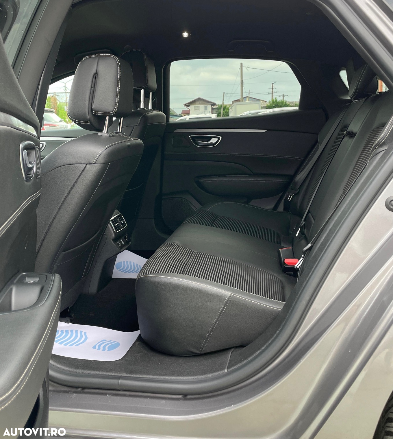 Renault Talisman Grandtour BLUE dCi 160 EDC INTENS - 32