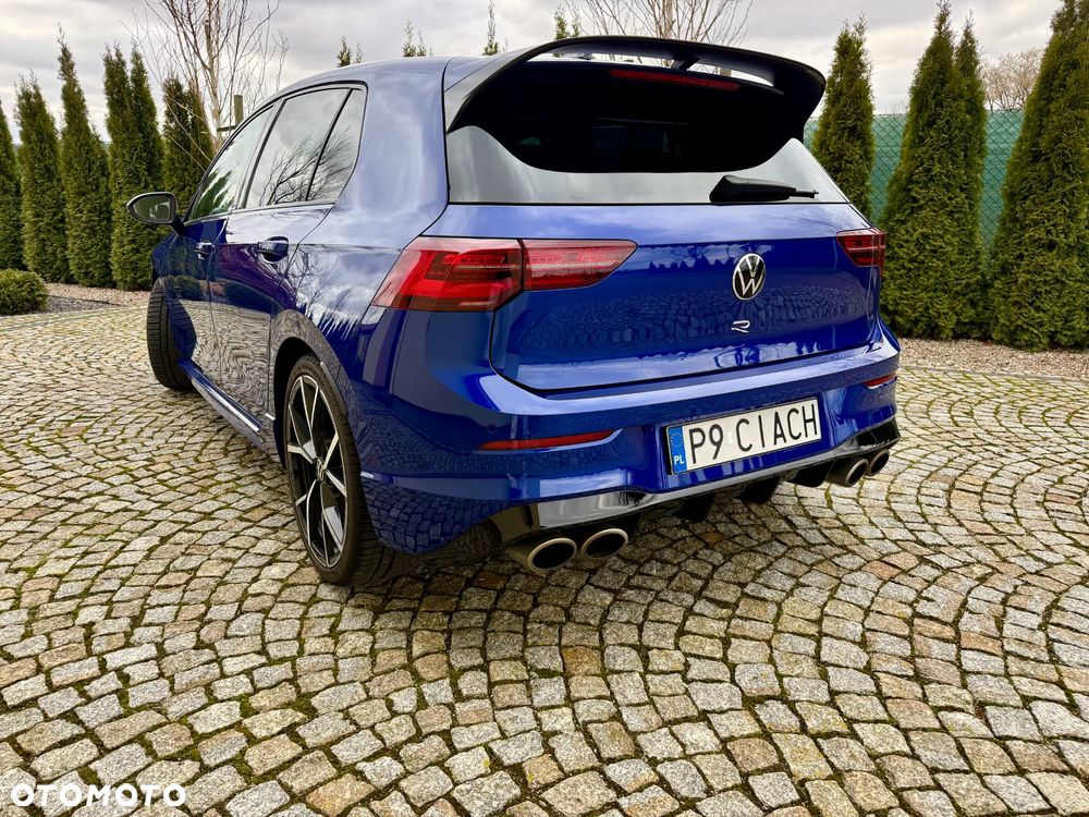 Volkswagen Golf - 6