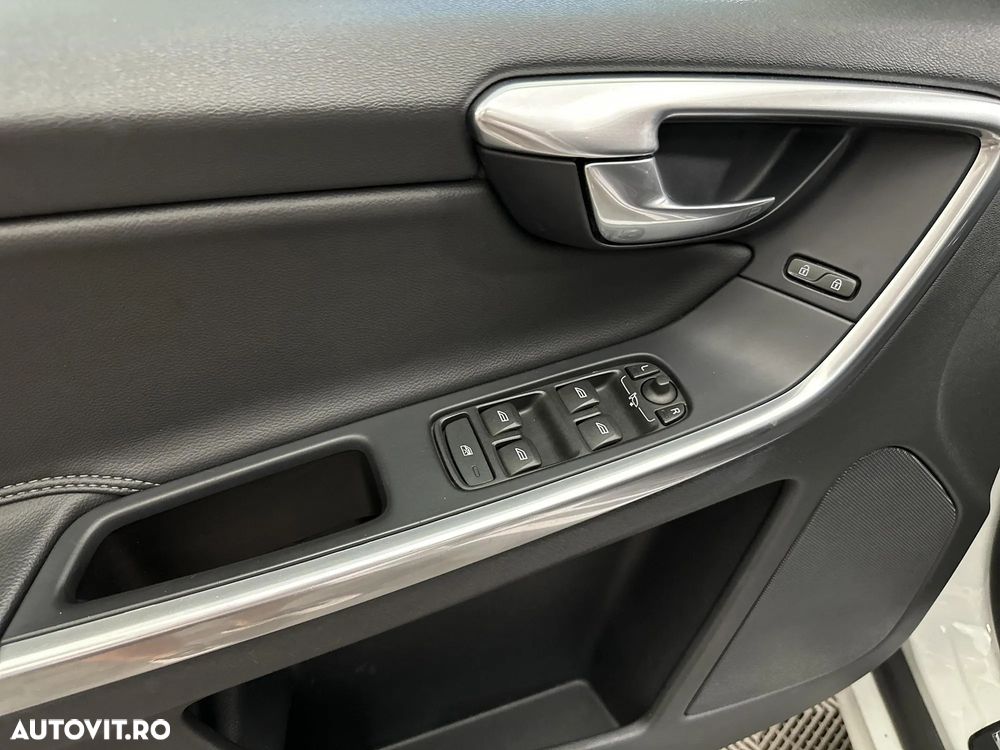 Volvo XC 60 - 14