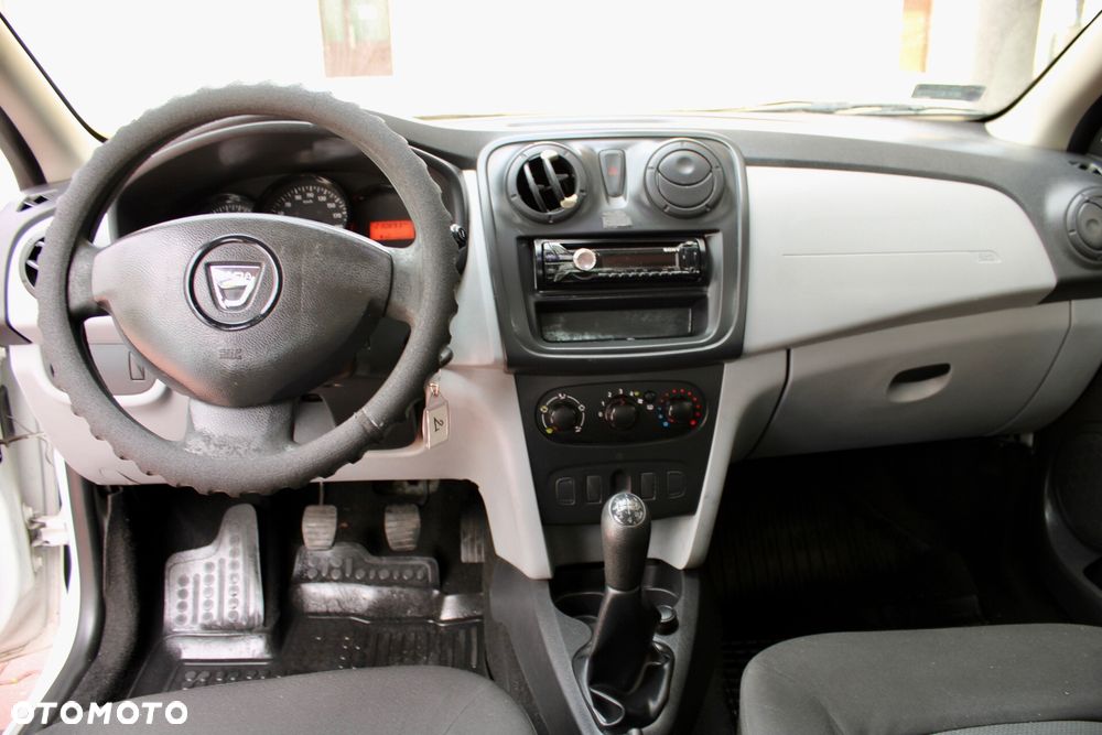 Dacia Logan 1.2 16V Access - 7