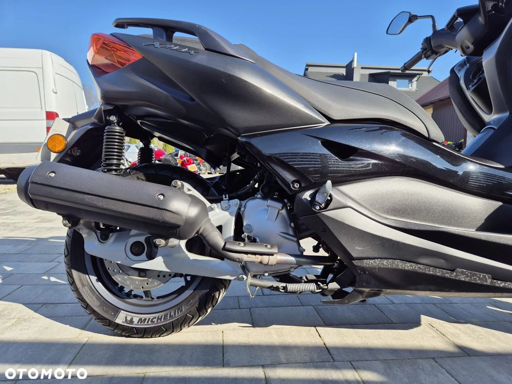 Yamaha X-max - 6