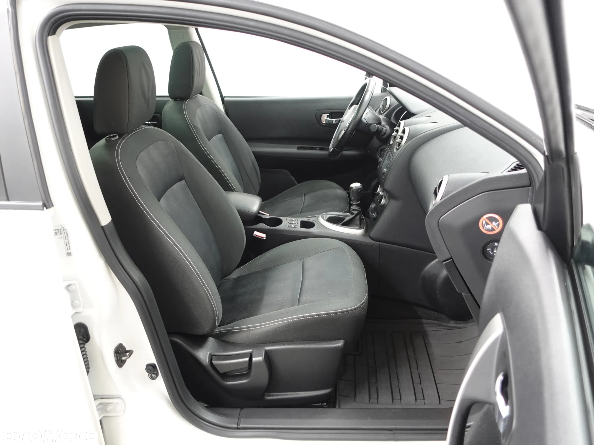 Nissan Qashqai+2 2.0 I-Way - 30