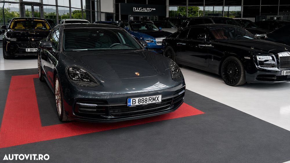 Porsche Panamera 4 - 3