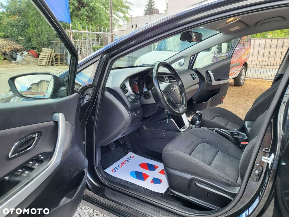 Kia Ceed - 13