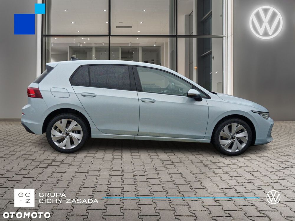 Volkswagen Golf - 6