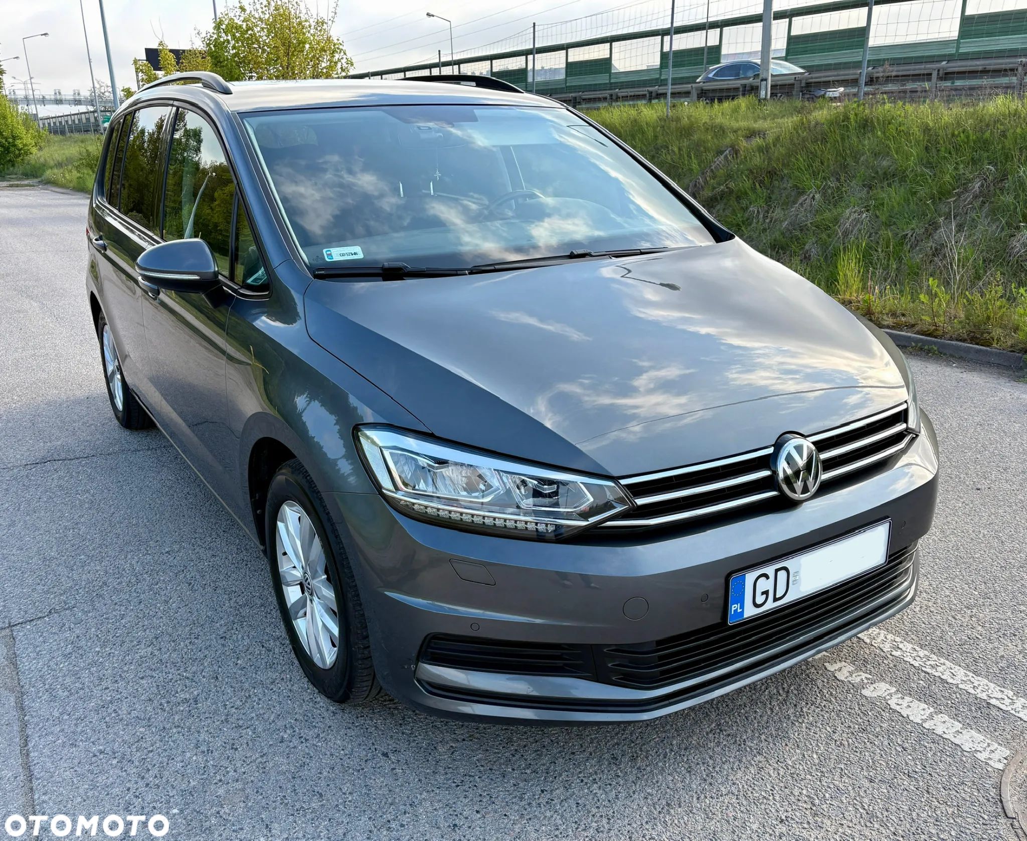 Volkswagen Touran 1.4 TSI BMT Comfortline - 1