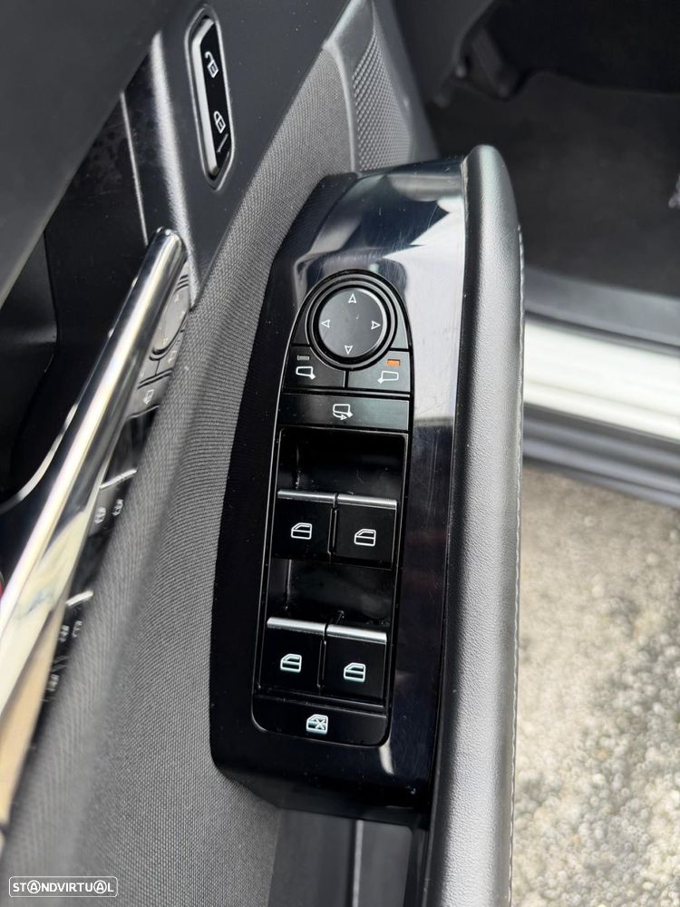 Mazda CX-30 2.0 e-Skyactiv-G Exclusive-line - 17