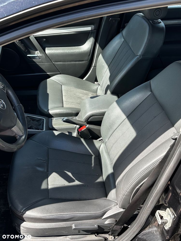 Opel Vectra 1.9 CDTI Sport / GTS - 9