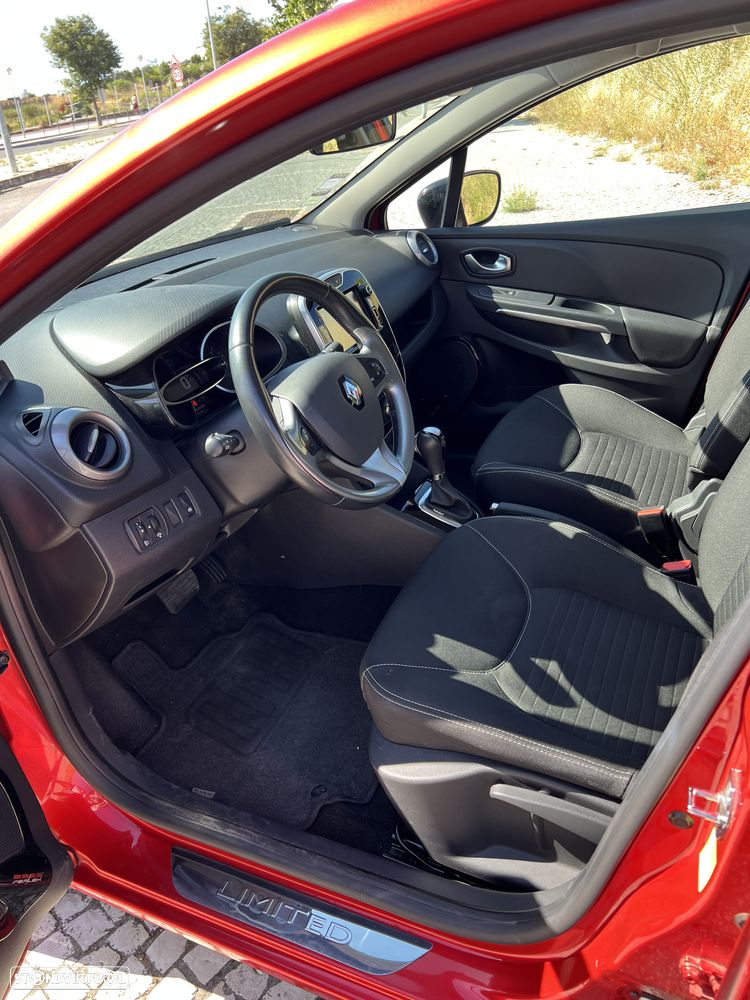 Renault Clio - 12