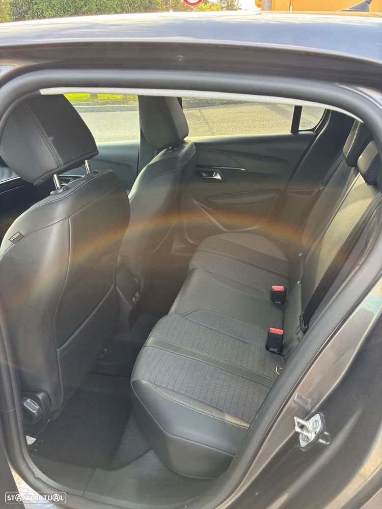 Peugeot 208 1.5 BlueHDi Allure Pack - 8