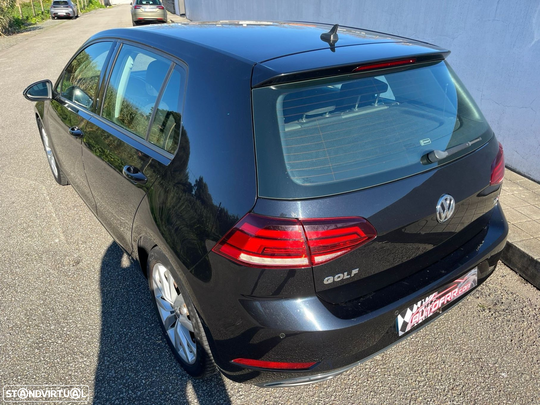 VW Golf 1.6 TDI R-Line DSG - 8