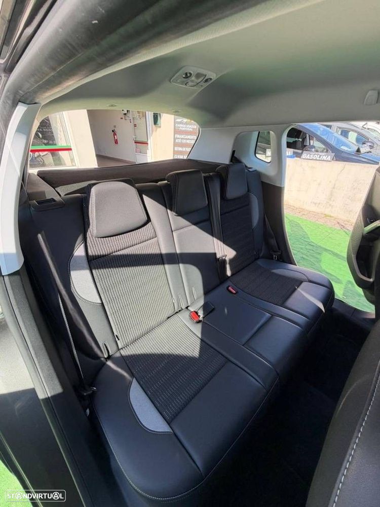 Peugeot 2008 1.2 PureTech Allure - 17