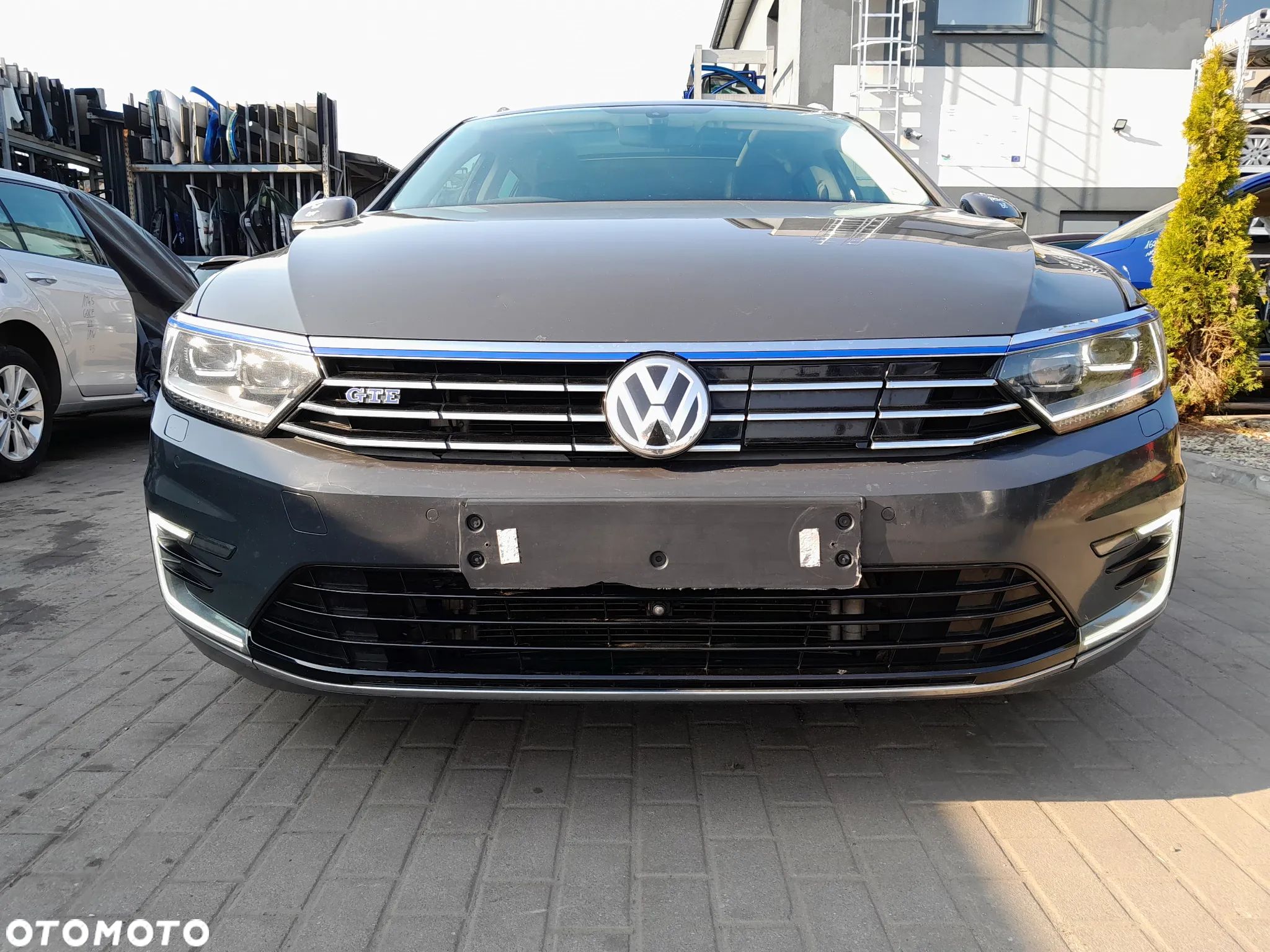 VW PASSAT B8 GTE HYBRID ZDERZAK PRZEDNI PRZÓD SPRYSKI PARKTRONIC PDC KOLOR: LI7F - 1