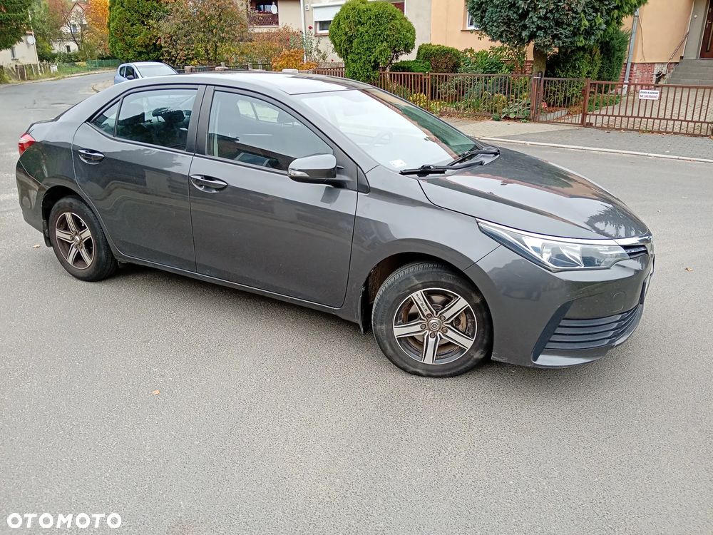 Toyota Corolla 1.6 Active - 3
