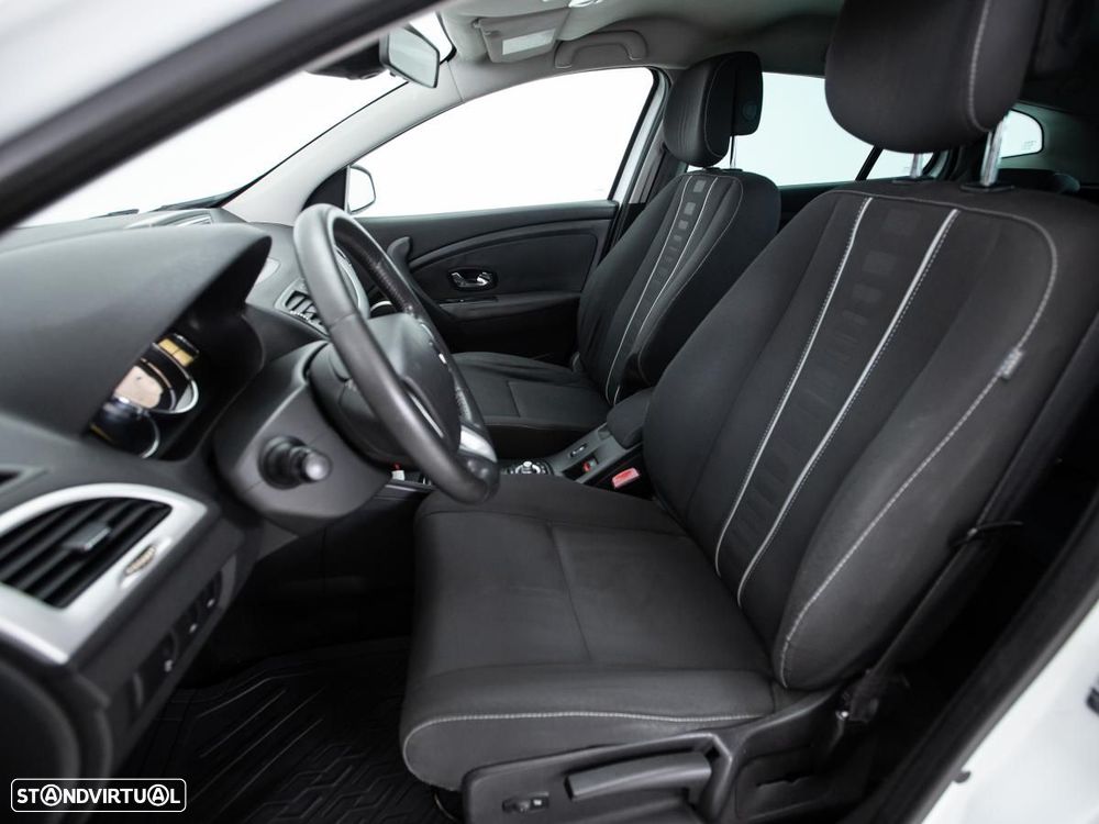 Renault Mégane Sport Tourer — fotografia 7