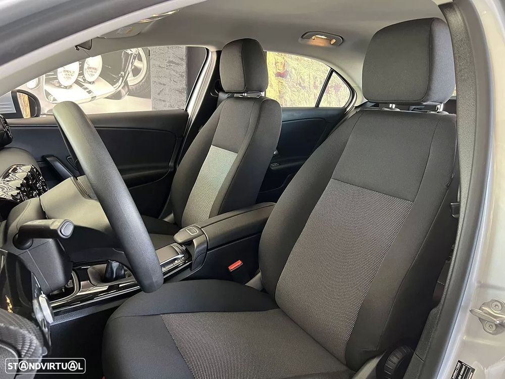 Mercedes-Benz A 180 Limousine d Style - 7