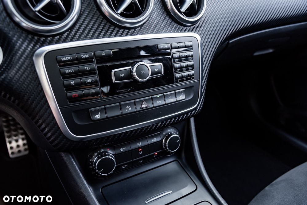 Mercedes-Benz Klasa A 250 Sport 7G-DCT - 34