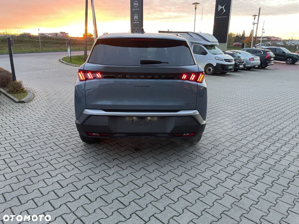Peugeot 5008 - 5