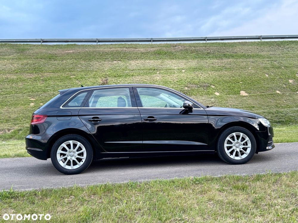 Audi A3 Sportback - 11