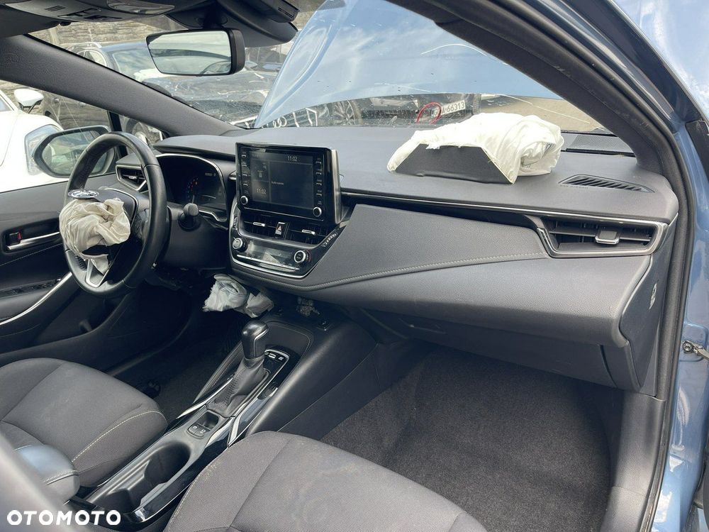 Toyota Corolla 1.8 Hybrid Comfort - 10