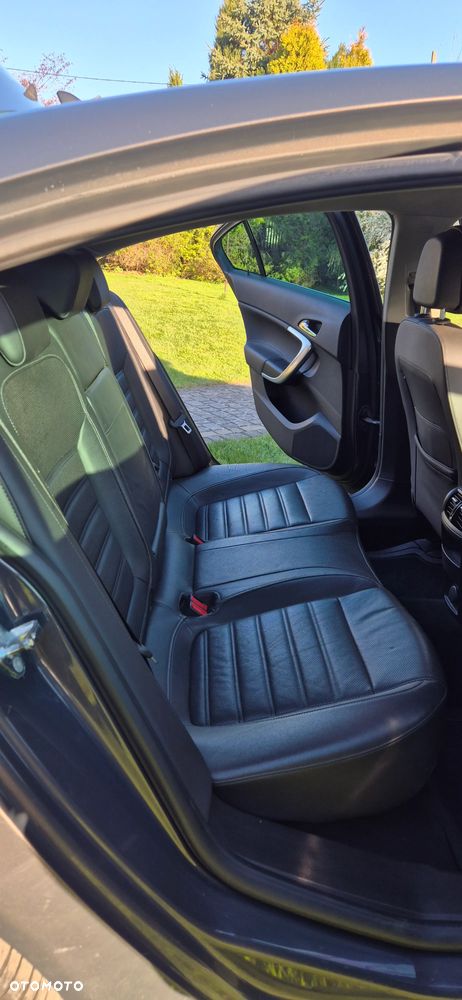 Opel Insignia - 13