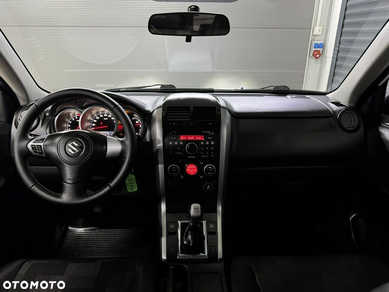 Suzuki Grand Vitara - 12