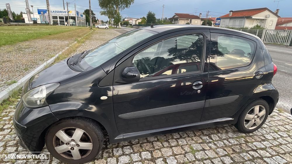 Toyota Aygo 1.0 Plus Sport Pack - 10