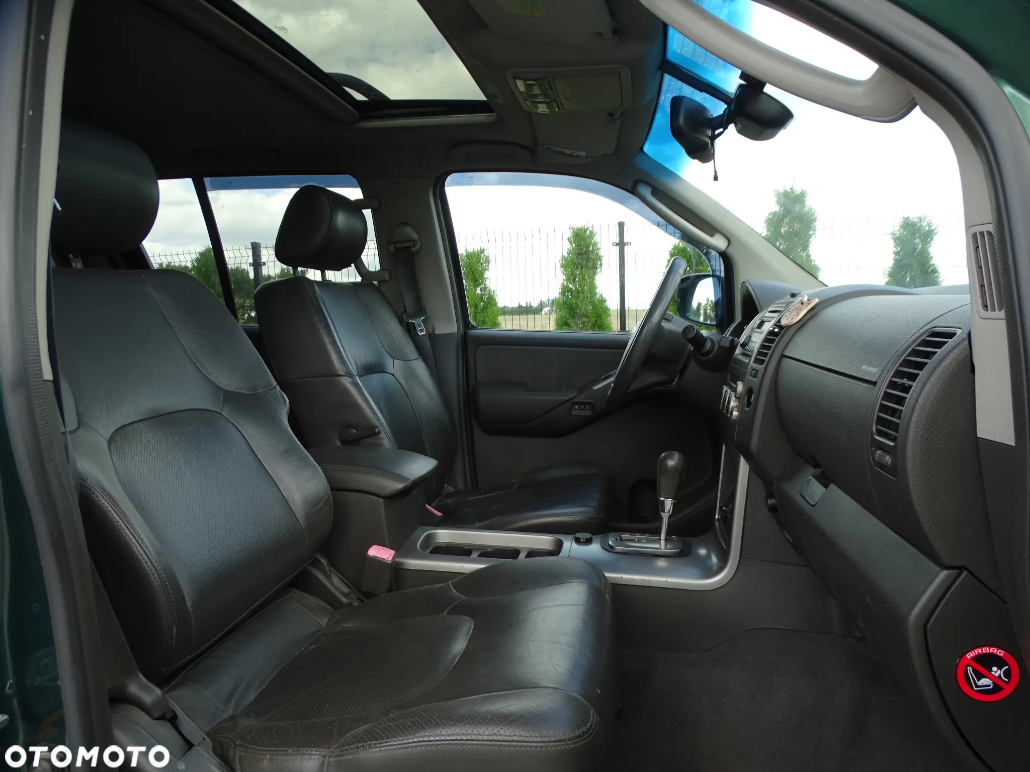 Nissan Pathfinder 2.5 DCi Elegance + - 13
