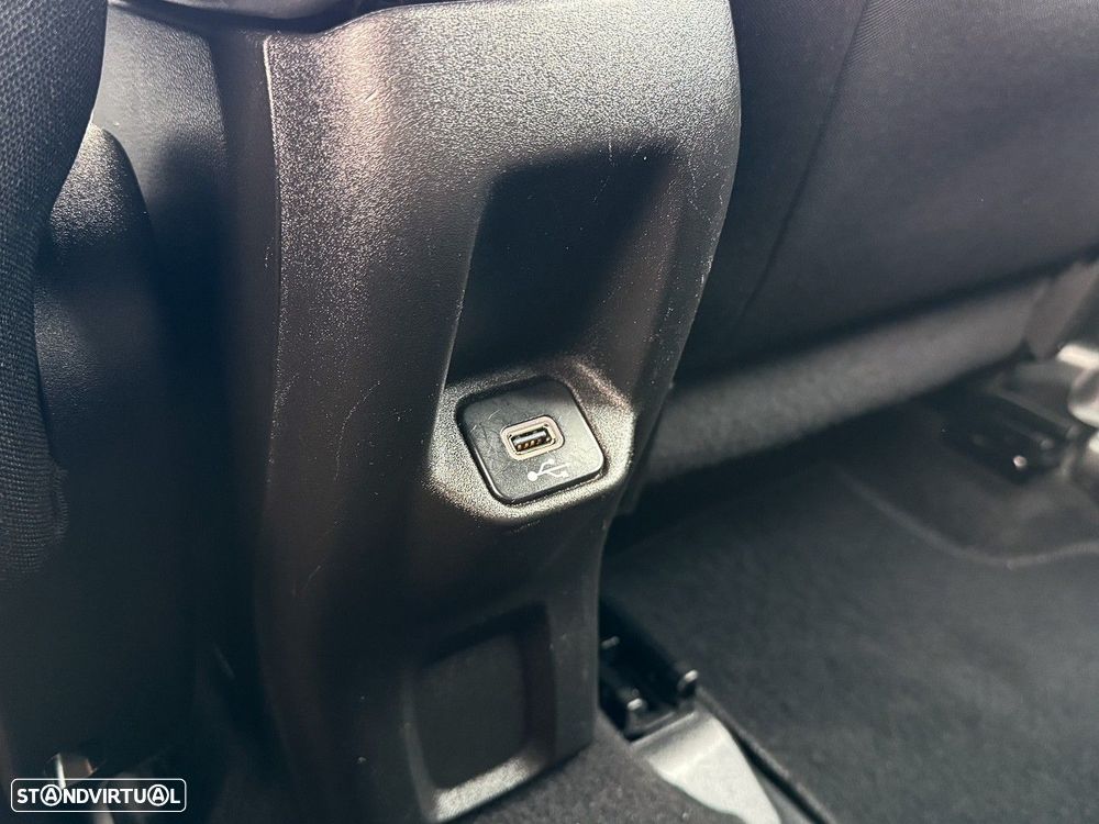 Jeep Renegade 1.0 T Limited - 17