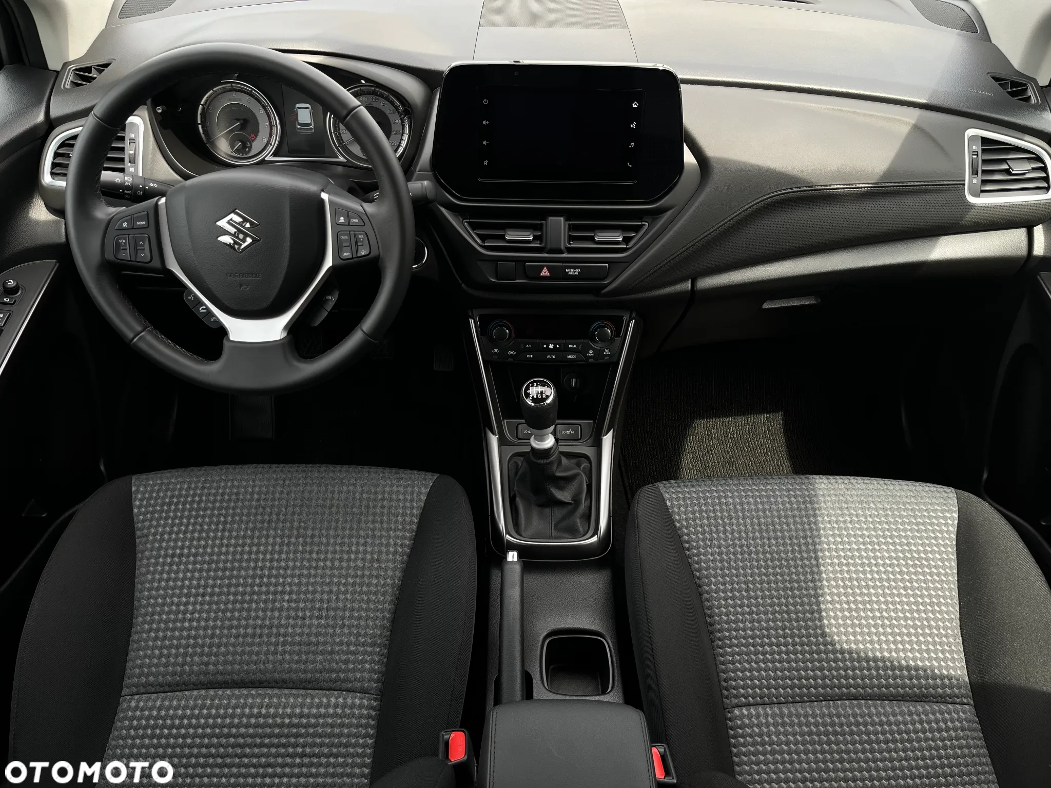 Suzuki SX4 S-Cross 1.4 SHVS Premium - 9