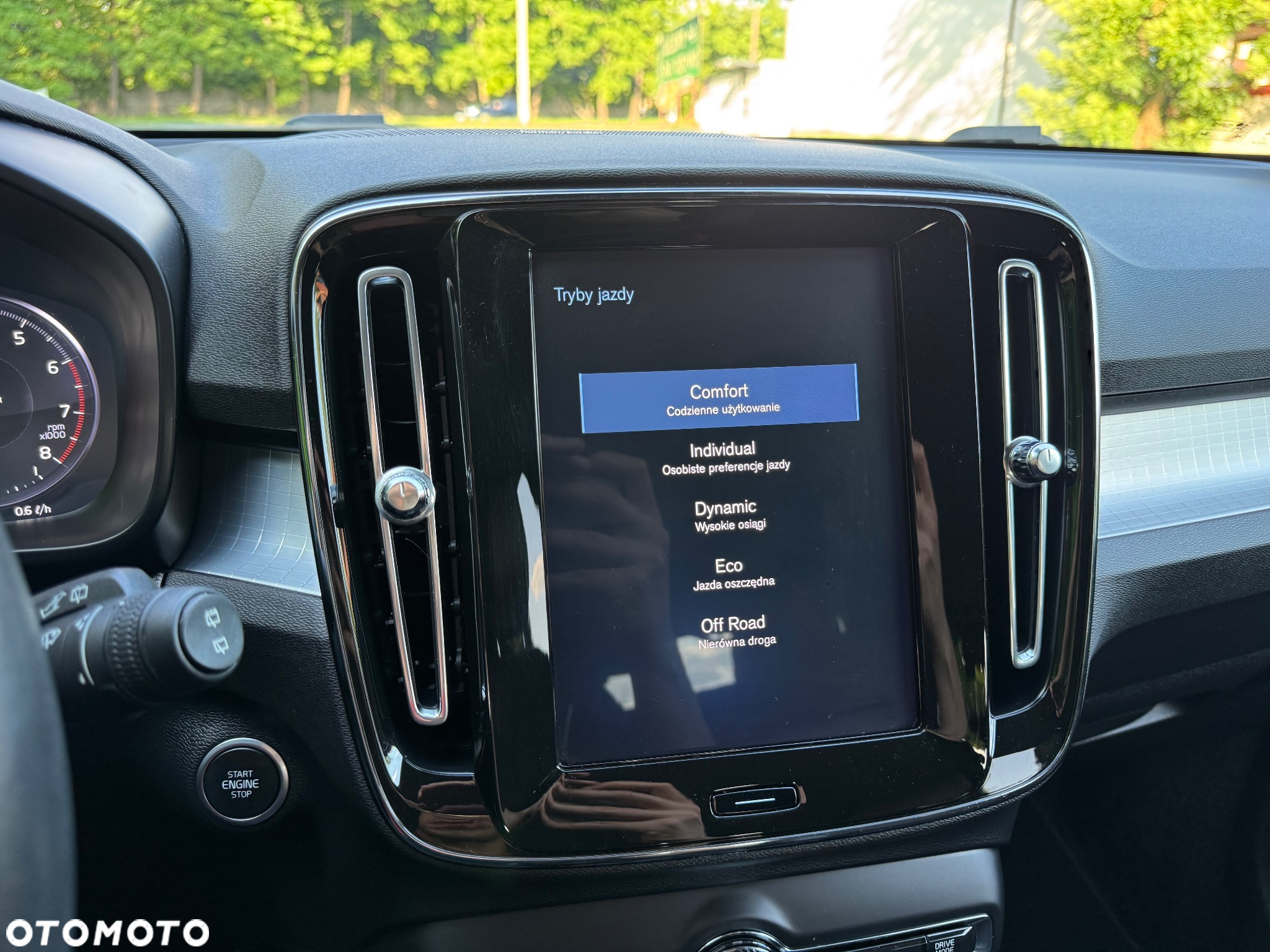 Volvo XC 40 T3 Momentum - 22
