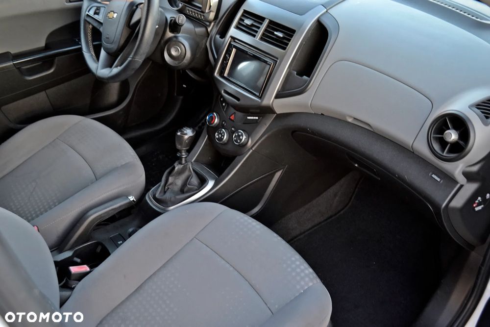 Chevrolet Aveo 1.2 LS+ - 12