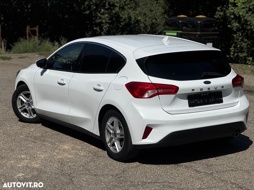 Ford Focus 1.0 EcoBoost Active Business - 30