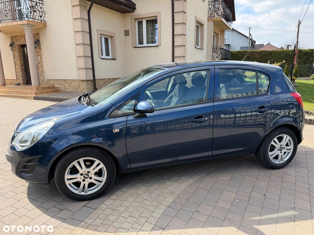 Opel Corsa 1.4 16V Cosmo - 21