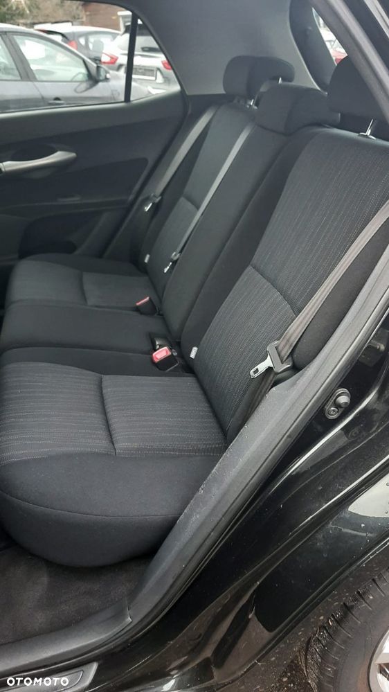 Toyota Auris - 16