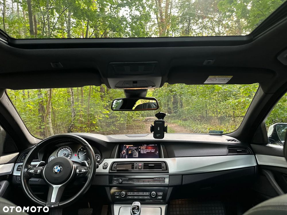 BMW Seria 5 525d Touring Luxury Line - 16