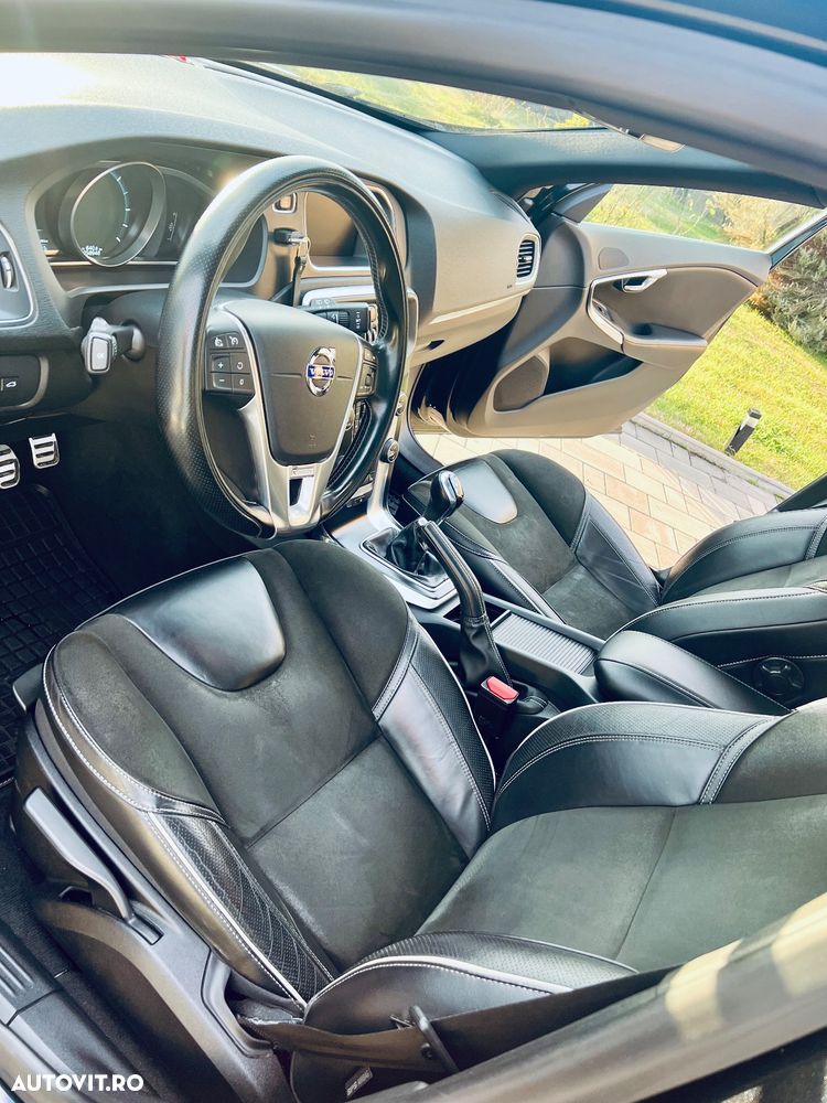 Volvo V40 D3 R-Design - 10