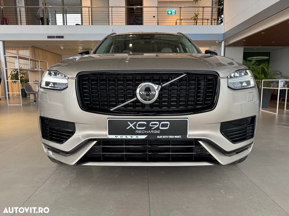 Volvo XC 90 Recharge T8 AWD Plus Dark - 3
